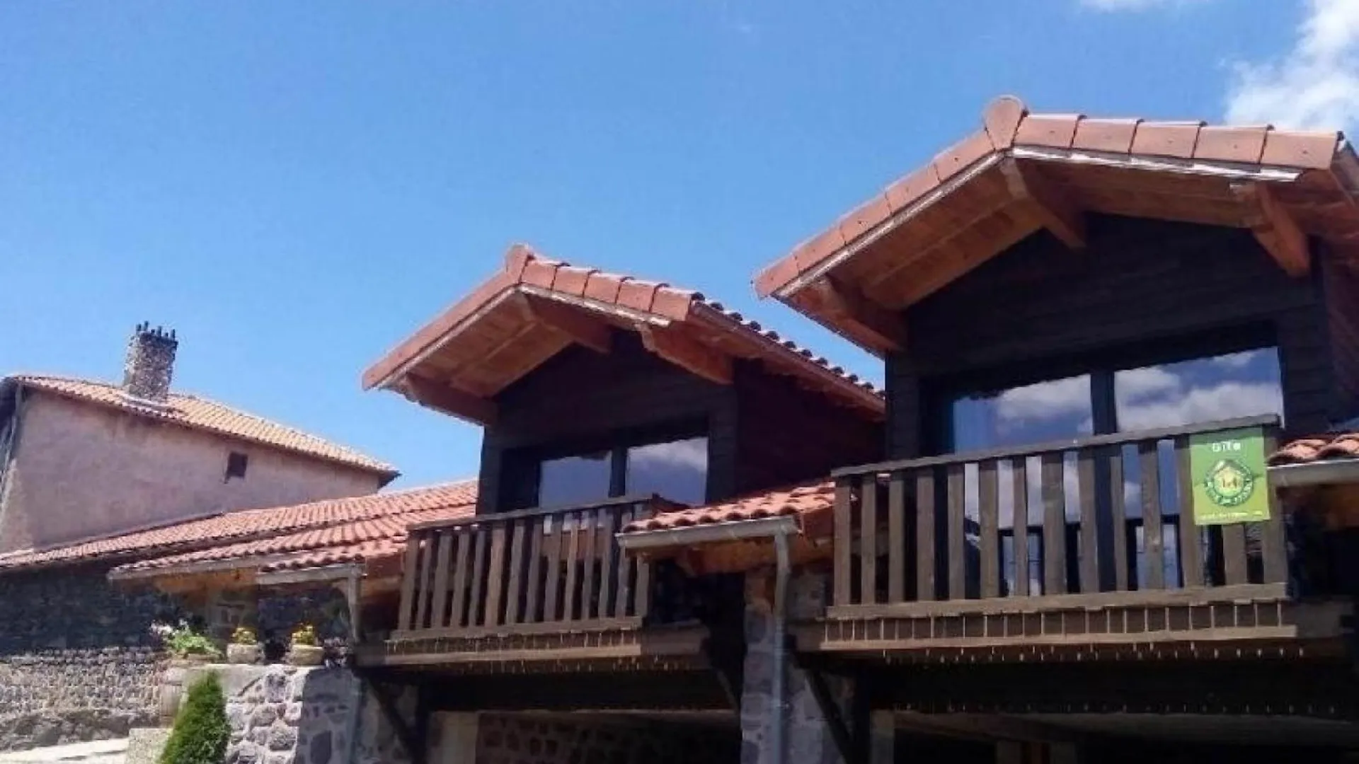 Gite Confortable Pres De La Cascade De La Beaume Avec Terrasses Et Parking Privatif - Fr-1-582-30 Solignac-sur-Loire